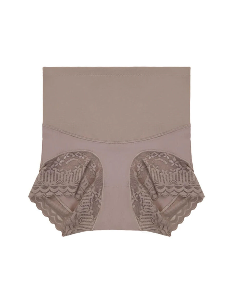 short amincissant en dentelle