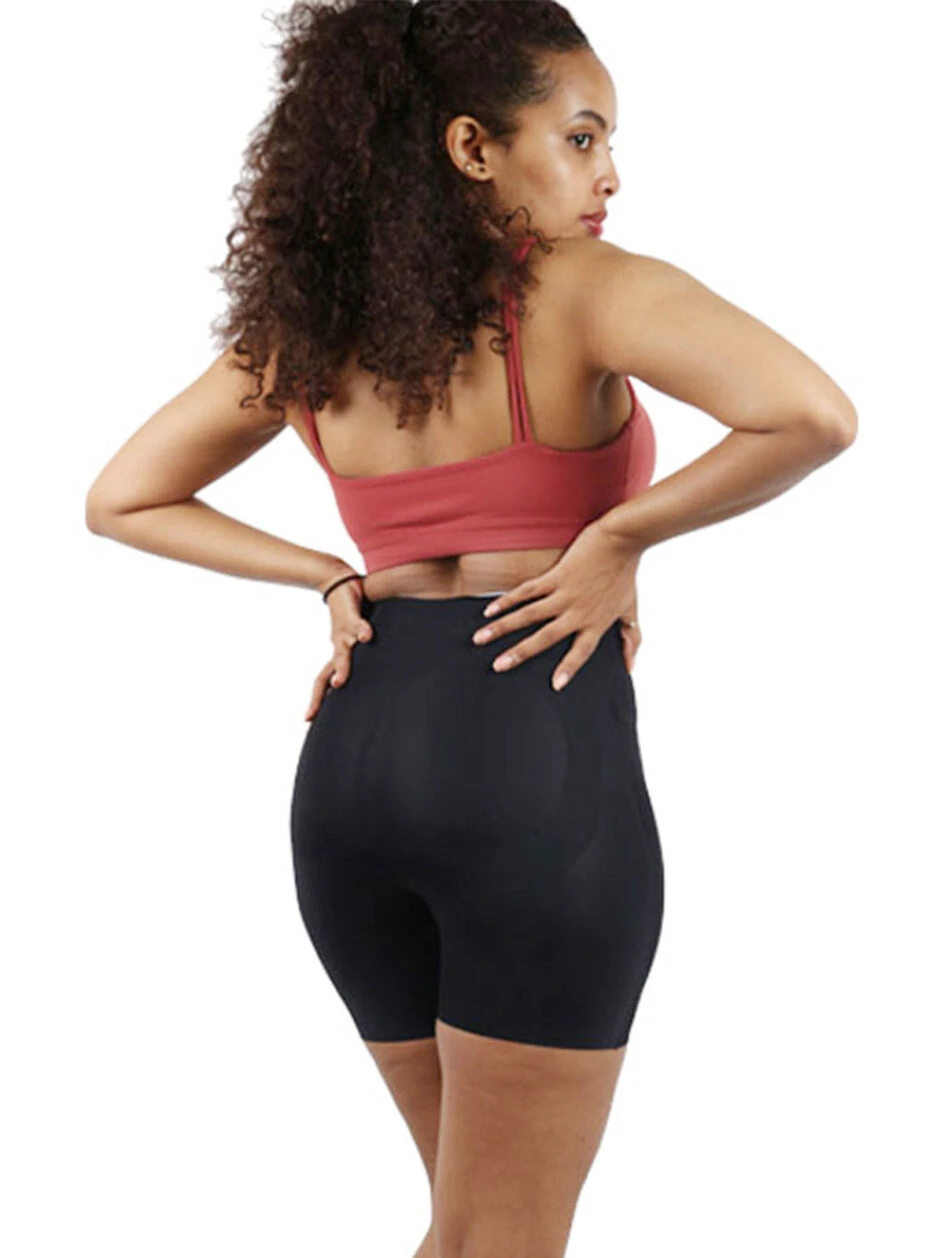 short gainant à taille haute