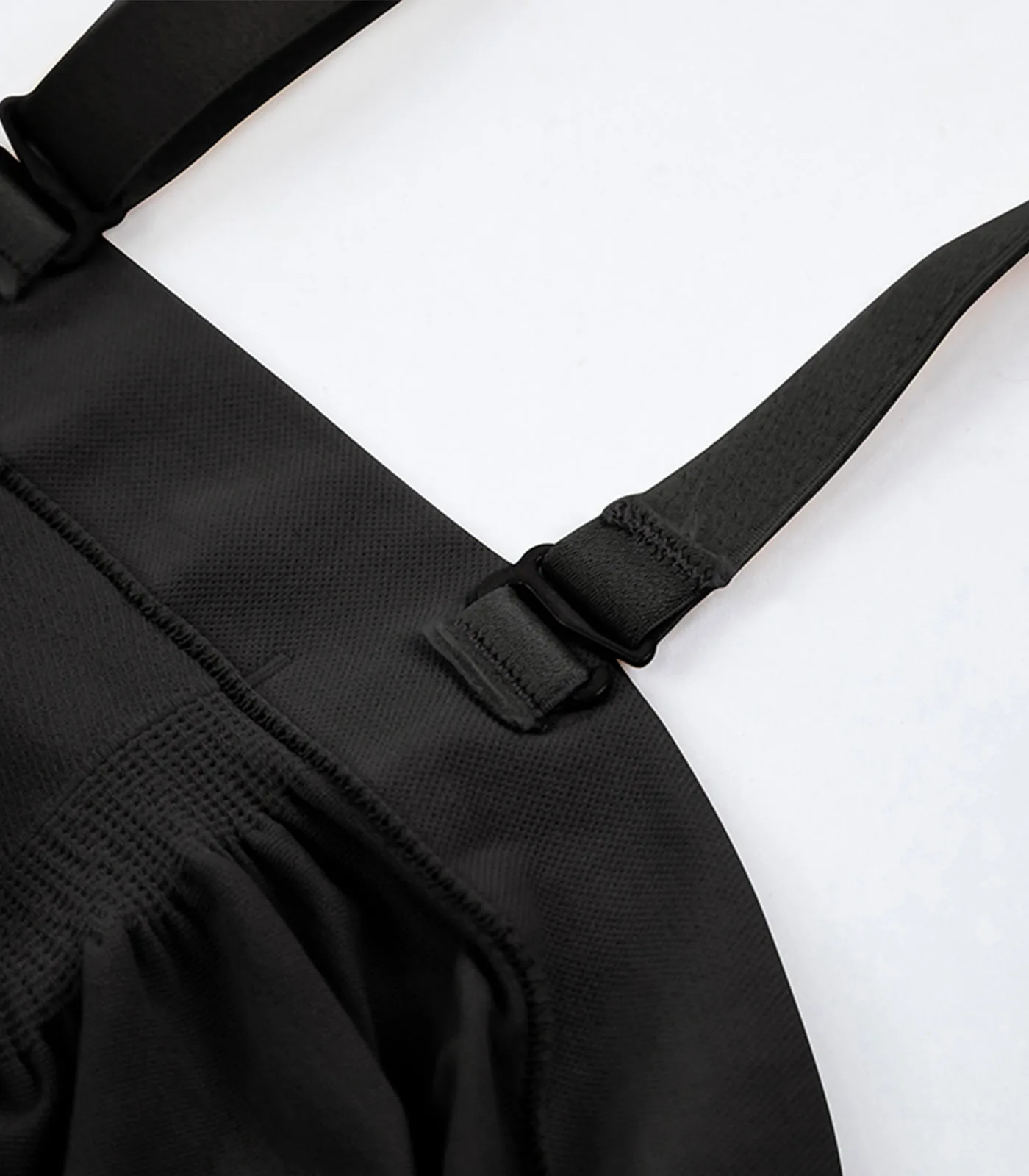 Roupa modeladora sem alças para modelar a barriga