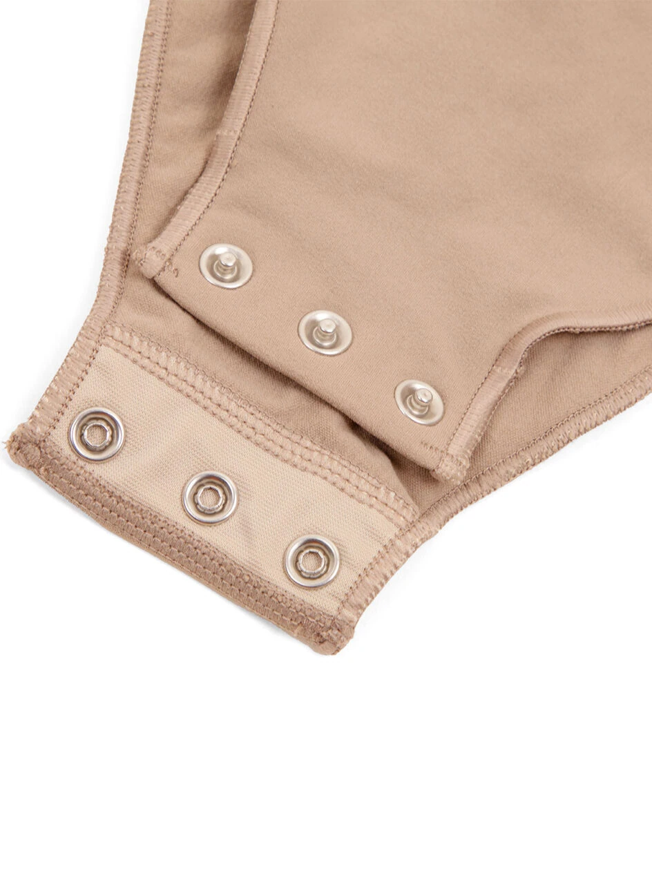 shapewear-bodysuit-with-bra-,3-Snap-crotch-design