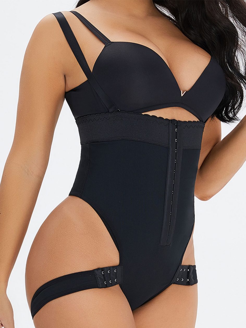 Cueca com alças removíveis para levantar o rabo